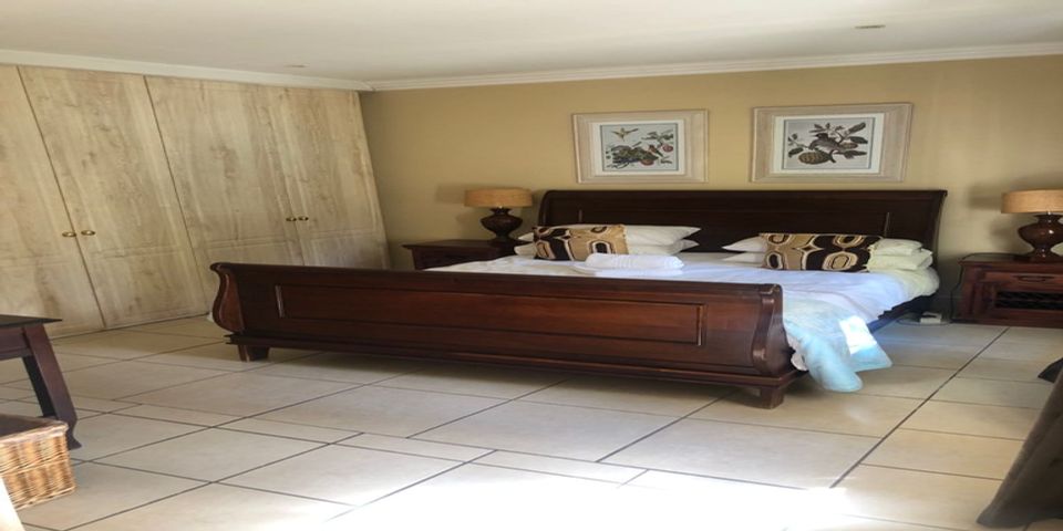 Luxury Bedroom at Guest Lodge