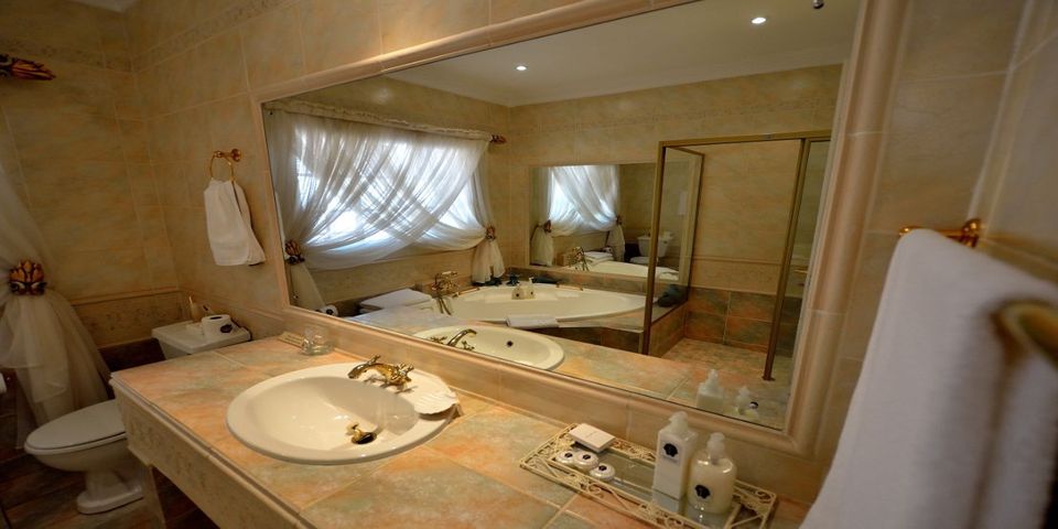 Ensuite Bathroom at Boutique Hotel